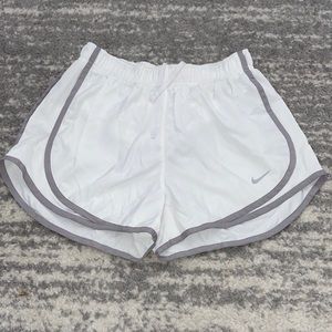 Nike - Girls Shorts